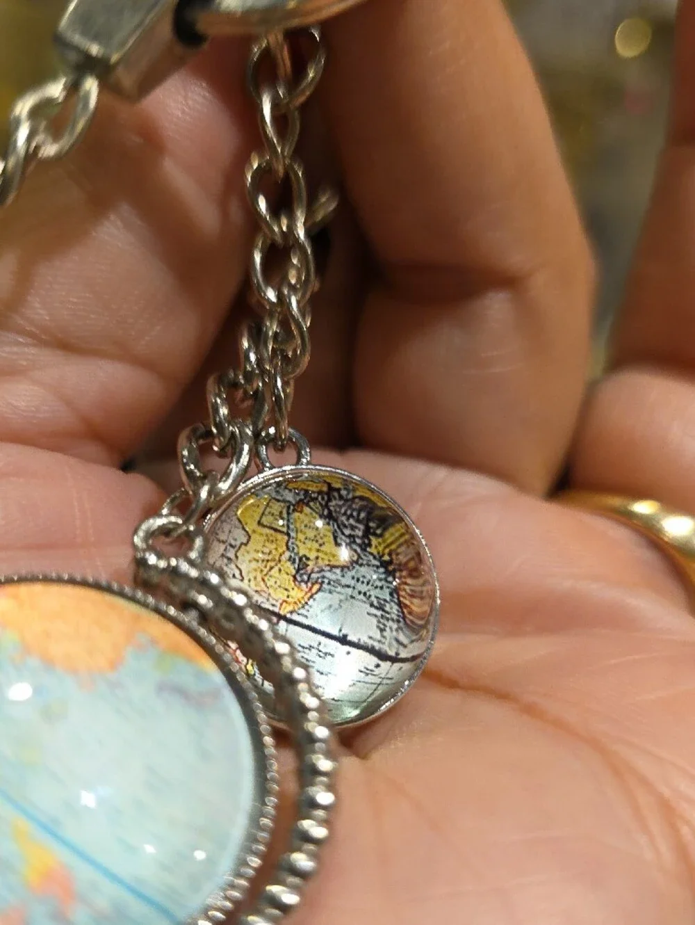 Source Unknown Silver Keychain with Iridescent Multicolor Pendant